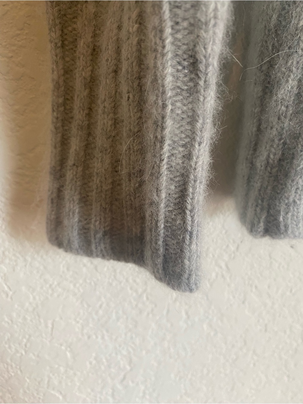 Banana Republic Grey Off-The-Shoulder Cable Knit Sweater - Picture 7 of 14
